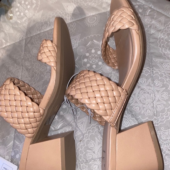 SOLD - Picture 4 of 9